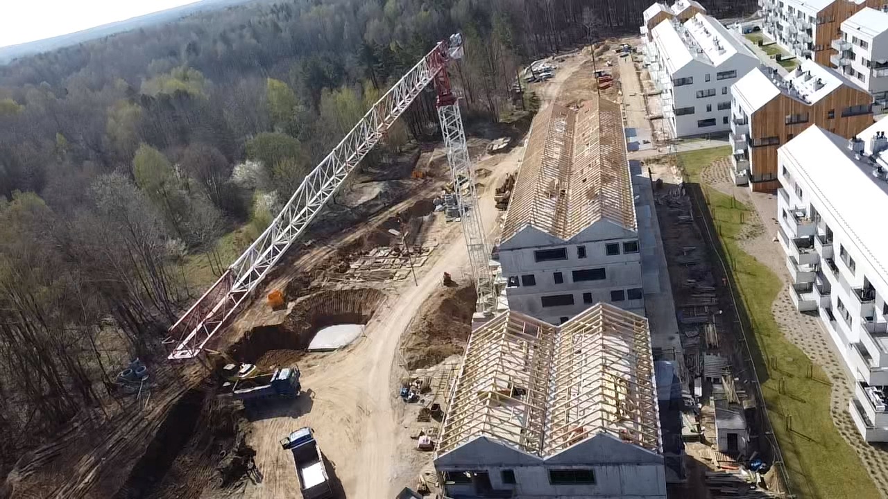 Osiedle wielorodzinne – Konstrukcja dachów apartamentowca